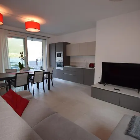 Narciso - Facing Bellagio Wild Flowers Holiday home *